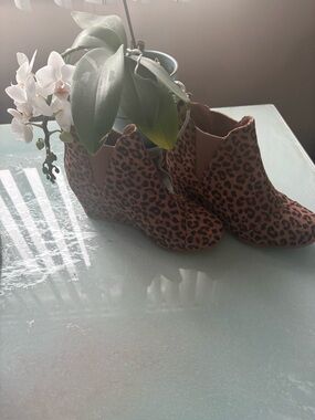 Leopard Print Suede Wedge Booties - Brown/Black